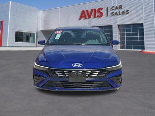 2025 Hyundai ELANTRA SEL