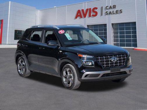 Onyx Black 2025 Hyundai VENUE SEL