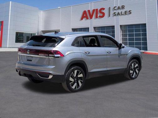 Silver Mist Metallic 2025 Volkswagen Atlas Cross Sport 2.0T SE w/Technology