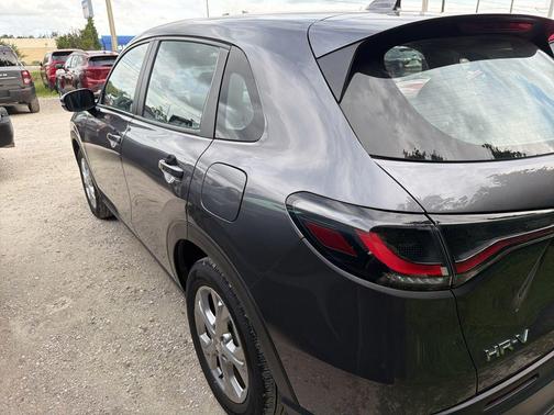 Urban Gray Pearl 2025 Honda HR-V LX