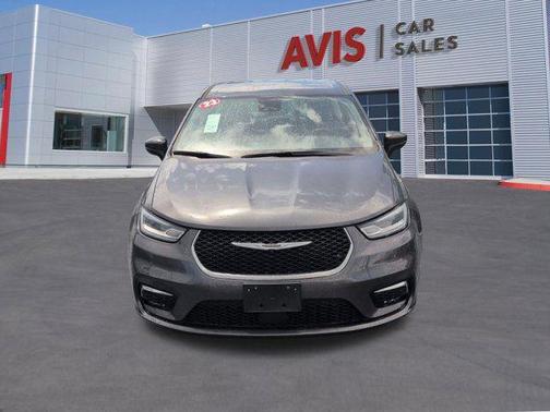 Granite Crystal Metallic Clearcoat 2023 Chrysler Pacifica Touring L