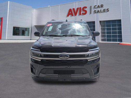 White 2024 Ford Expedition Max XLT