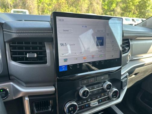 White 2024 Ford Expedition Max XLT