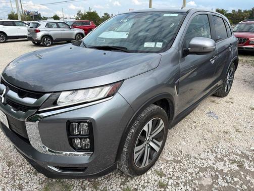 Mercury Gray Metallic 2025 Mitsubishi Outlander Sport SE
