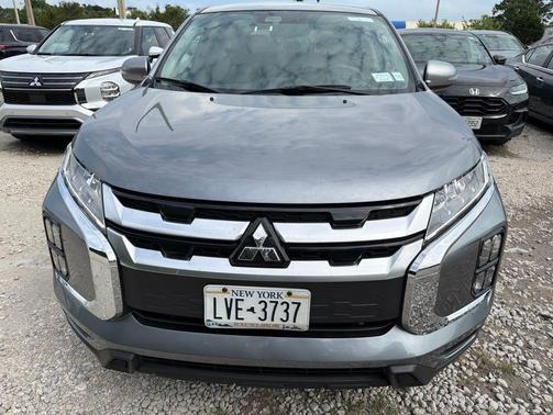 Mercury Gray Metallic 2025 Mitsubishi Outlander Sport SE