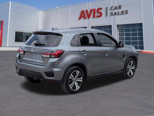 Mercury Gray Metallic 2025 Mitsubishi Outlander Sport SE