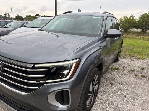 Gray 2025 Volkswagen Atlas 2.0T SE w/Technology