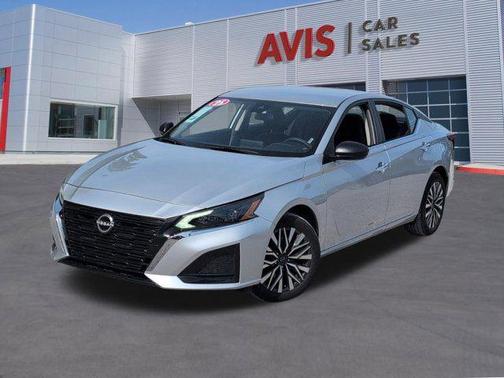 Brilliant Silver Metallic 2025 Nissan Altima 2.5 SV
