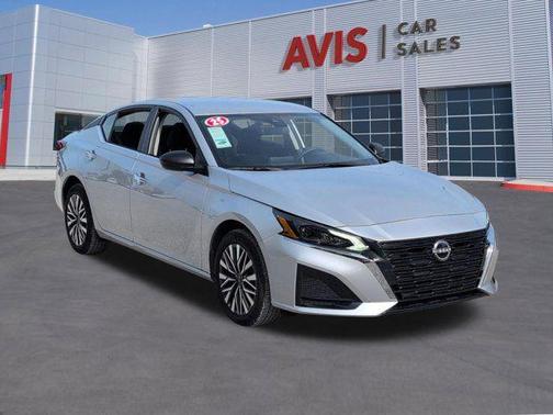 Brilliant Silver Metallic 2025 Nissan Altima 2.5 SV
