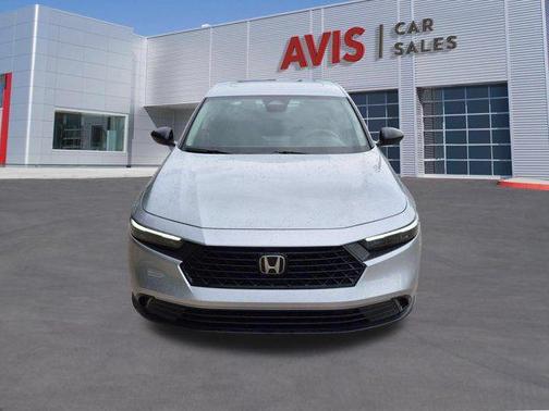 Solar Silver Metallic 2025 Honda Accord SE