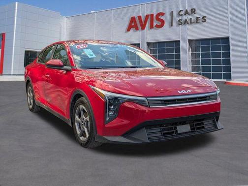 2025 Kia K4 LXS