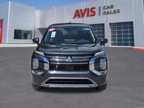 Graphite Gray 2025 Mitsubishi Outlander SE