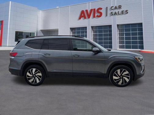 Gray 2025 Volkswagen Atlas 2.0T SE w/Technology