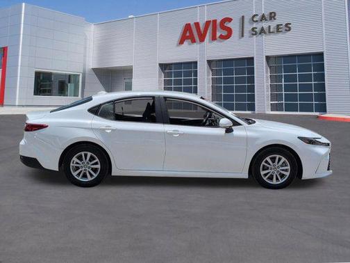 Ice Cap 2025 Toyota Camry LE