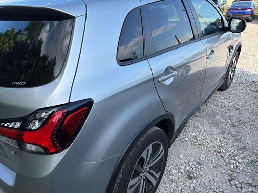 Alloy Silver Metallic 2025 Mitsubishi Outlander Sport SE