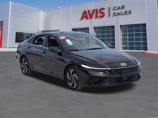 Abyss Black 2025 Hyundai ELANTRA SEL