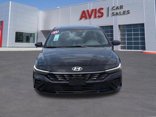 Abyss Black 2025 Hyundai ELANTRA SEL