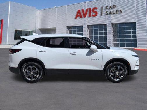 Summit White 2025 Chevrolet Blazer 2LT