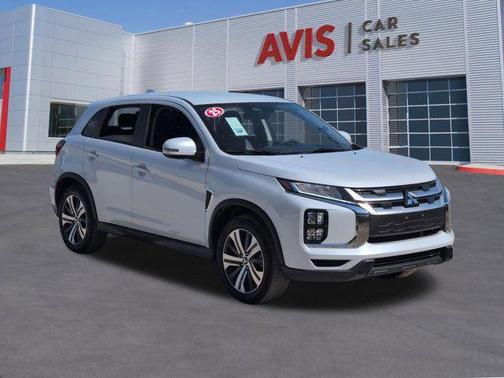 White Diamond 2025 Mitsubishi Outlander Sport SE