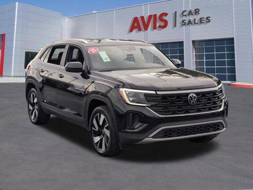 Deep Black Pearl 2025 Volkswagen Atlas Cross Sport 2.0T SE w/Technology