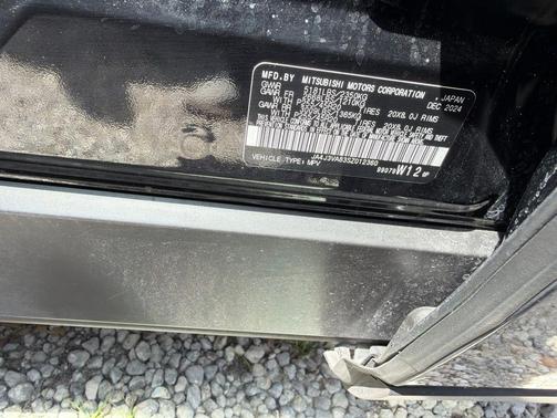 Black 2025 Mitsubishi Outlander SE 2.5 2WD