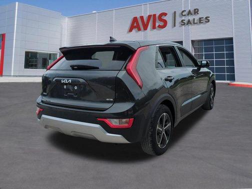 Interstellar Gray 2025 Kia Niro LX
