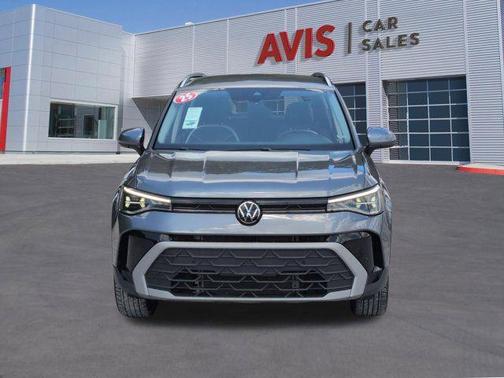 Monument Gray 2025 Volkswagen Taos 1.5T SE
