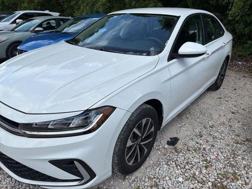 Pure White 2025 Volkswagen Jetta 1.5T S