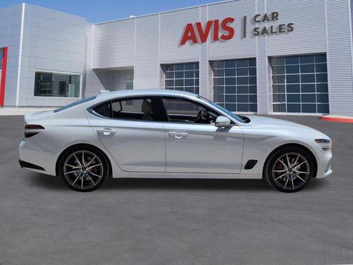 White 2025 Genesis G70 2.5T RWD