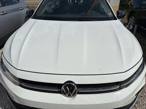 Pure White 2025 Volkswagen Jetta 1.5T Sport