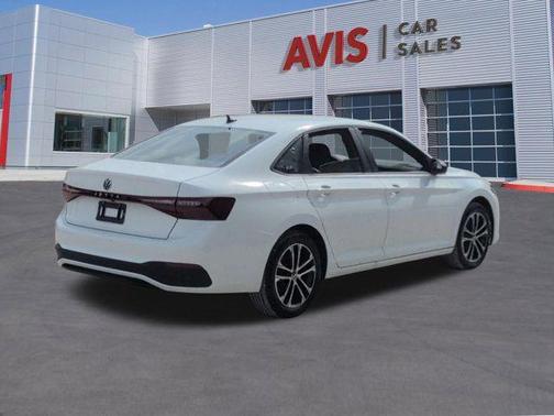 Pure White 2025 Volkswagen Jetta 1.5T Sport