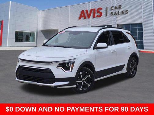 Snow White Pearl 2025 Kia Niro LX