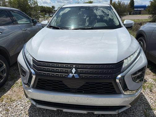White Diamond 2025 Mitsubishi Eclipse Cross SE