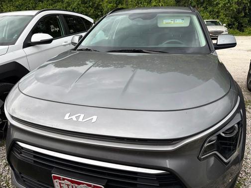 Steel Gray 2025 Kia Niro LX