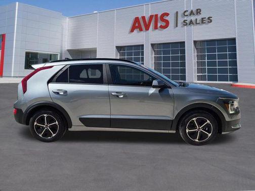 Steel Gray 2025 Kia Niro LX