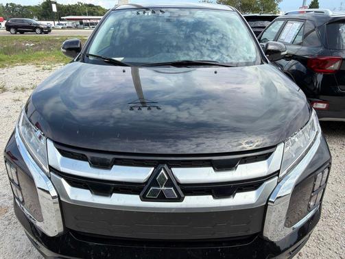 Labrador Black Pearl 2025 Mitsubishi Outlander Sport SE
