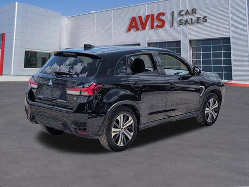Labrador Black Pearl 2025 Mitsubishi Outlander Sport SE