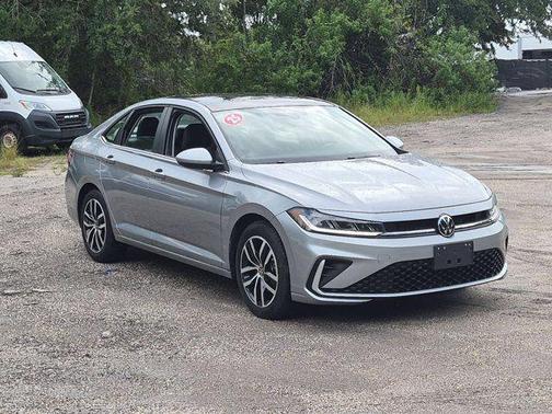 Pyrite Silver Metallic 2025 Volkswagen Jetta 1.5T SE