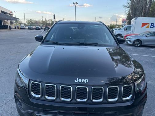 2025 Jeep Compass Latitude