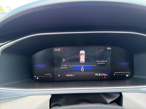 Pyrite Silver Metallic 2025 Volkswagen Taos 1.5T SE