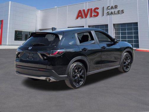 Crystal Black Pearl 2025 Honda HR-V AWD Sport