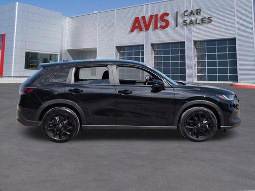 Crystal Black Pearl 2025 Honda HR-V AWD Sport