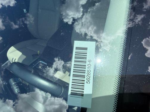 Snowflake White Pearl 2025 Mazda CX-30 2.5 S Preferred Package