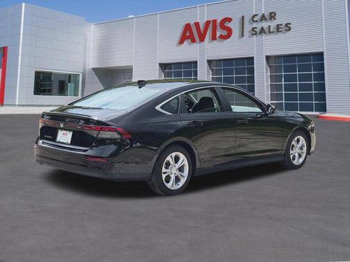 Crystal Black Pearl 2025 Honda Accord LX 1.5T