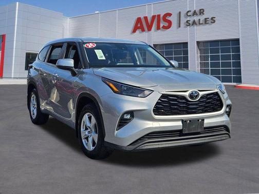 2024 Toyota Highlander LE