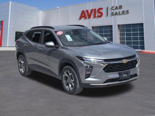 Sterling Gray Metallic 2025 Chevrolet Trax LT