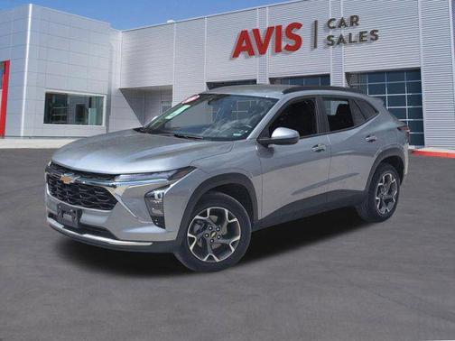 Sterling Gray Metallic 2025 Chevrolet Trax LT