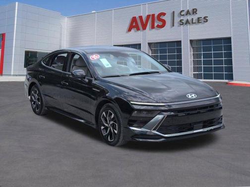 Abyss Black 2025 Hyundai SONATA SEL