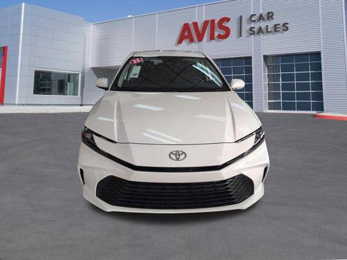 Ice Cap 2025 Toyota Camry LE