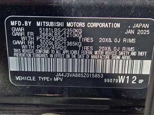 Black 2025 Mitsubishi Outlander SE